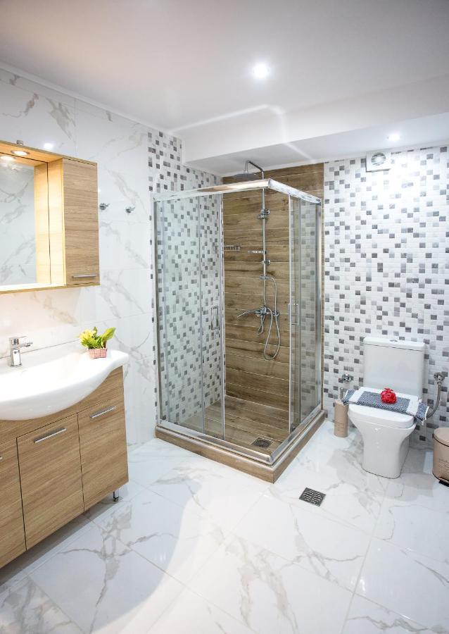 Apartament Kaiafas Luxury Philoxenia Néa Péramos Zewnętrze zdjęcie